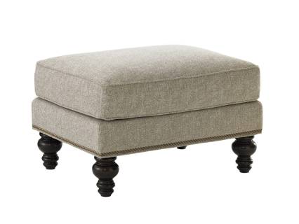 Amelia Ottoman