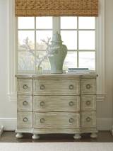 Mc Alister Hall Chest